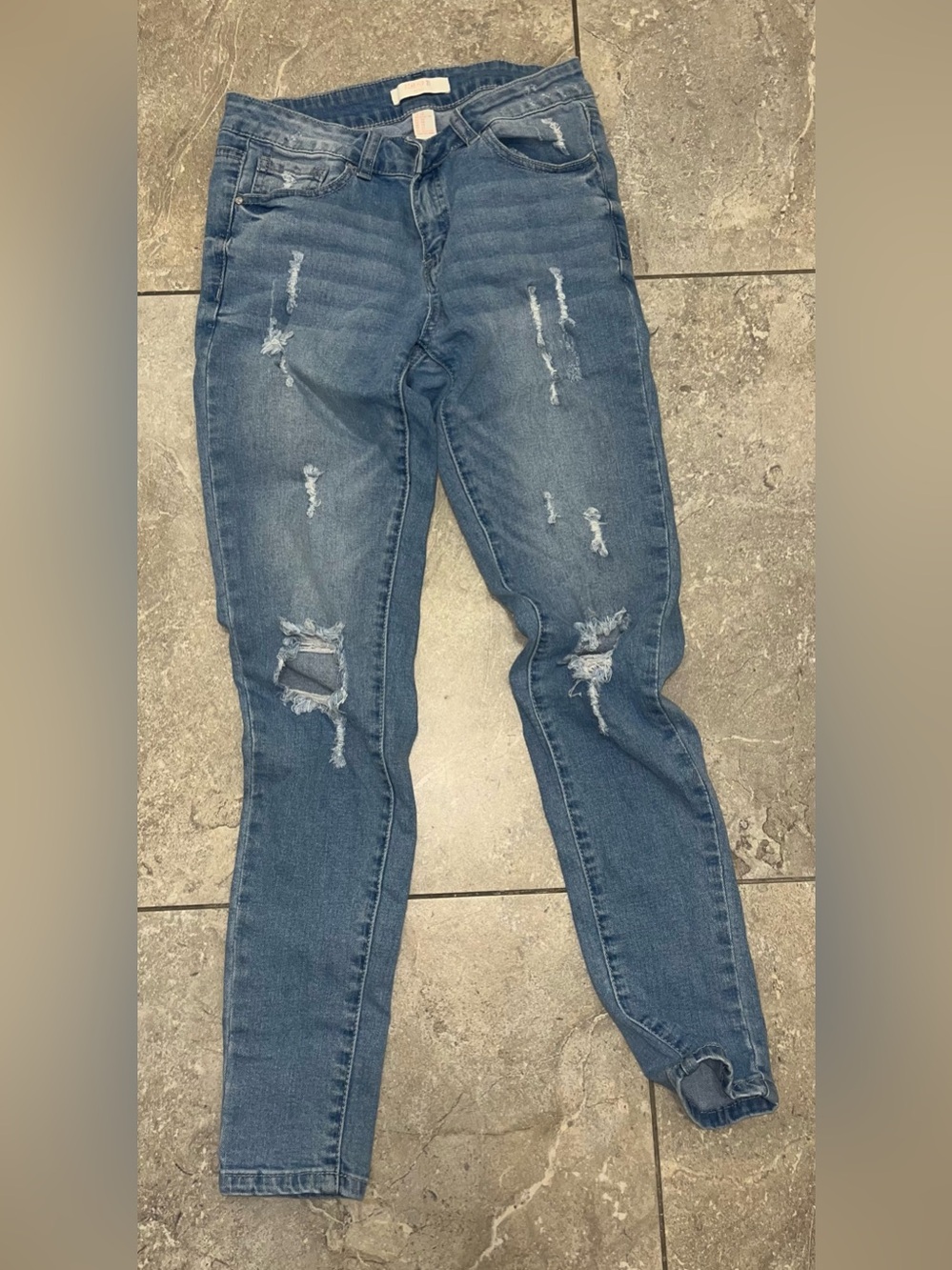 Women's forever21 Distressed Blue Skinny Jeans